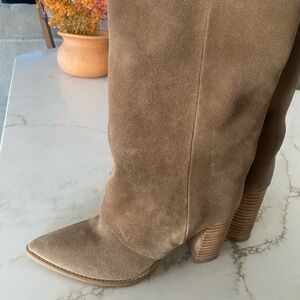 Steve Madden brown suede boots